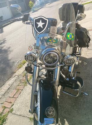 HARLEY-DAVIDSON SOFTAIL HERITAGE CLASSIC 